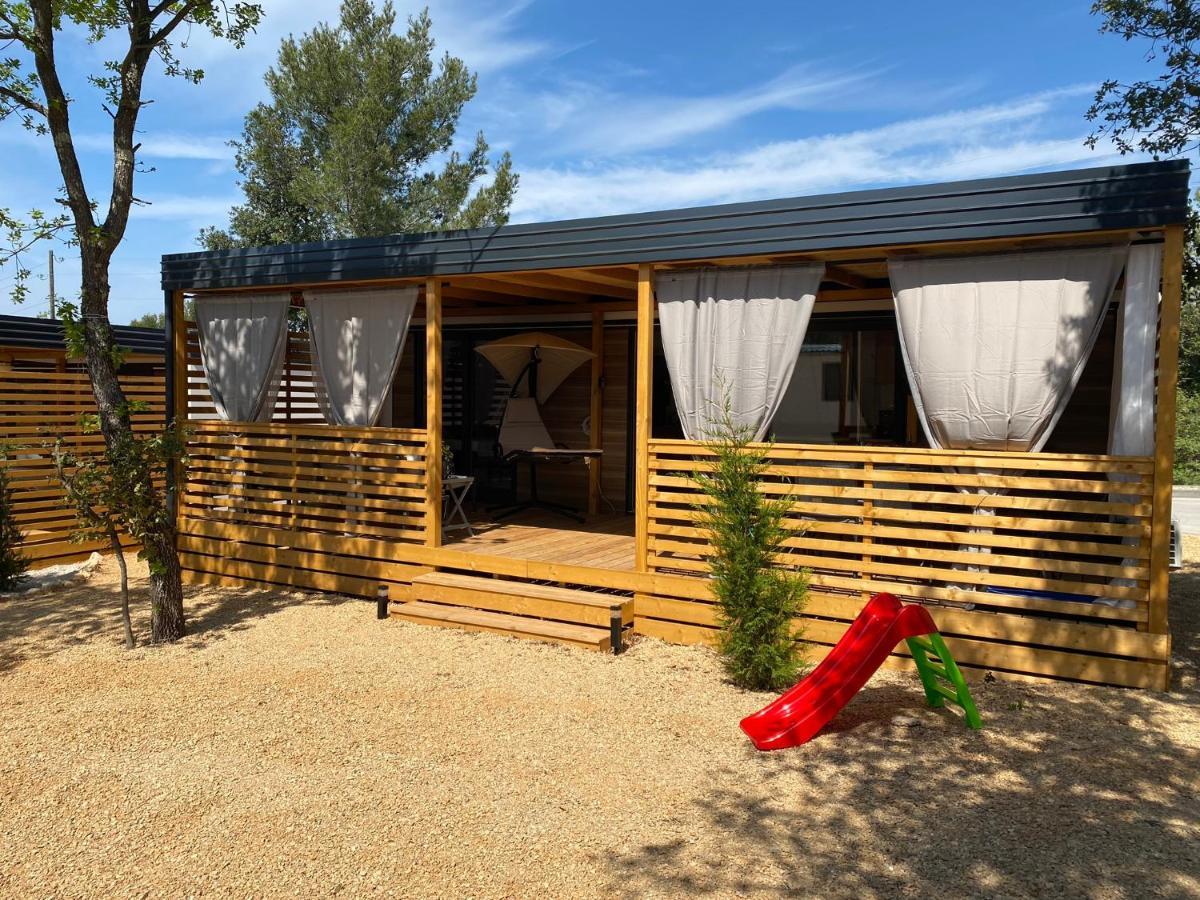 Mobile Home Saky, Биоград на Мору Екстериор снимка