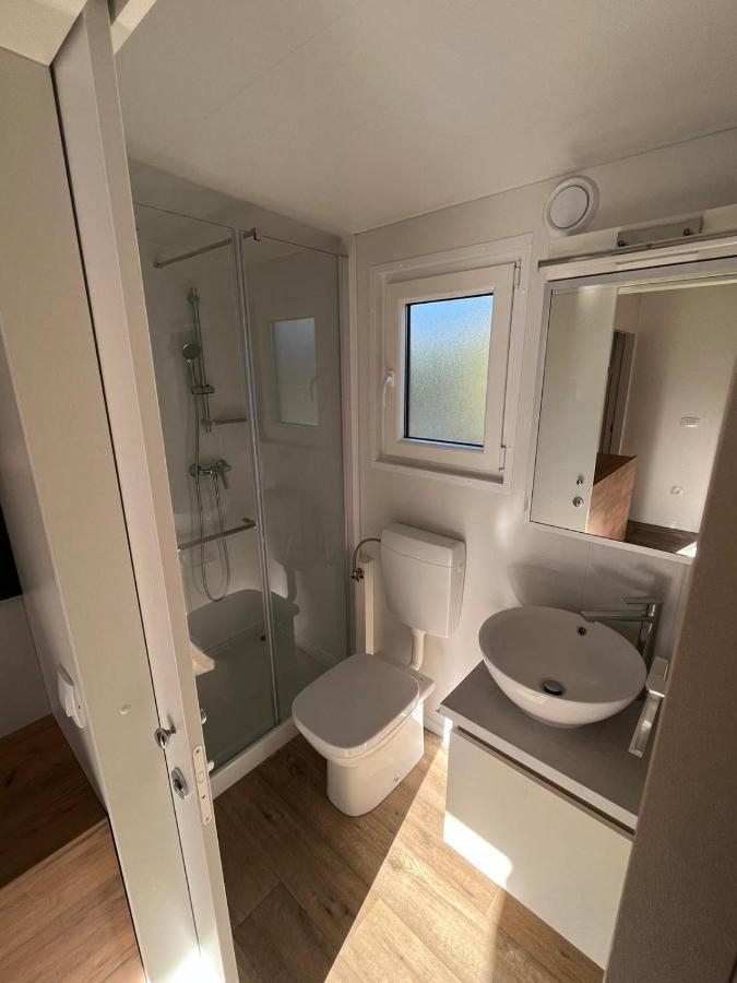 Mobile Home Saky, Биоград на Мору Екстериор снимка